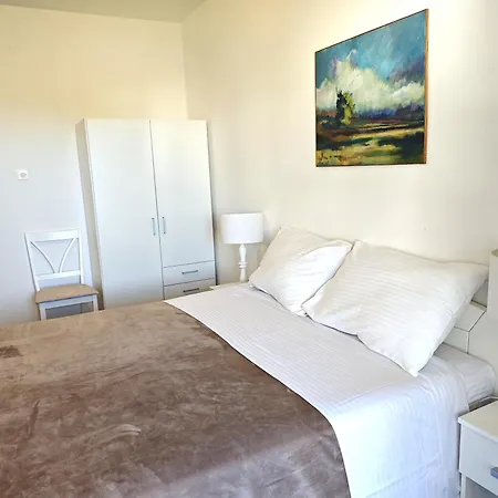 Apartamento Tessa 77 *