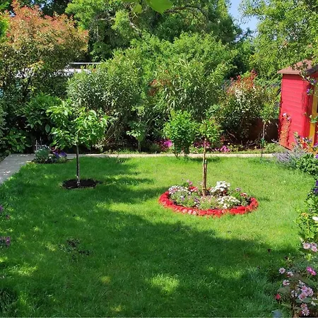 Apartman Tessa 77